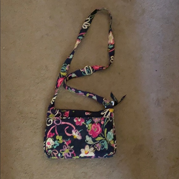 Vera Bradley crossbody - Picture 1 of 1